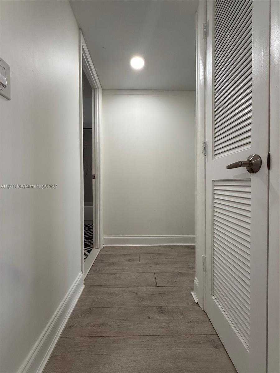 Small Image of 8880 SUNRISE LAKES BLVD #307, Sunrise Number 17