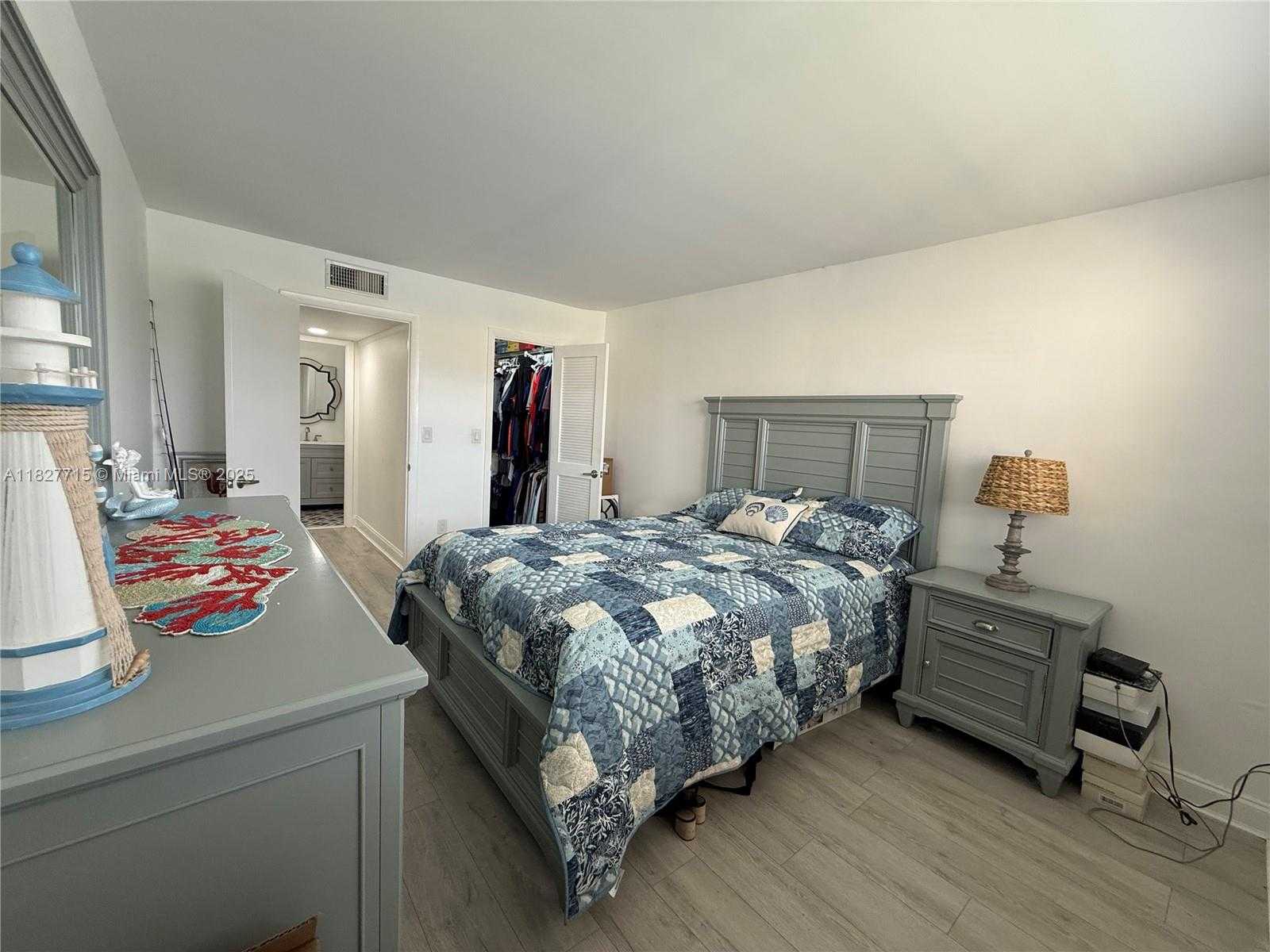 Small Image of 8880 SUNRISE LAKES BLVD #307, Sunrise Number 22