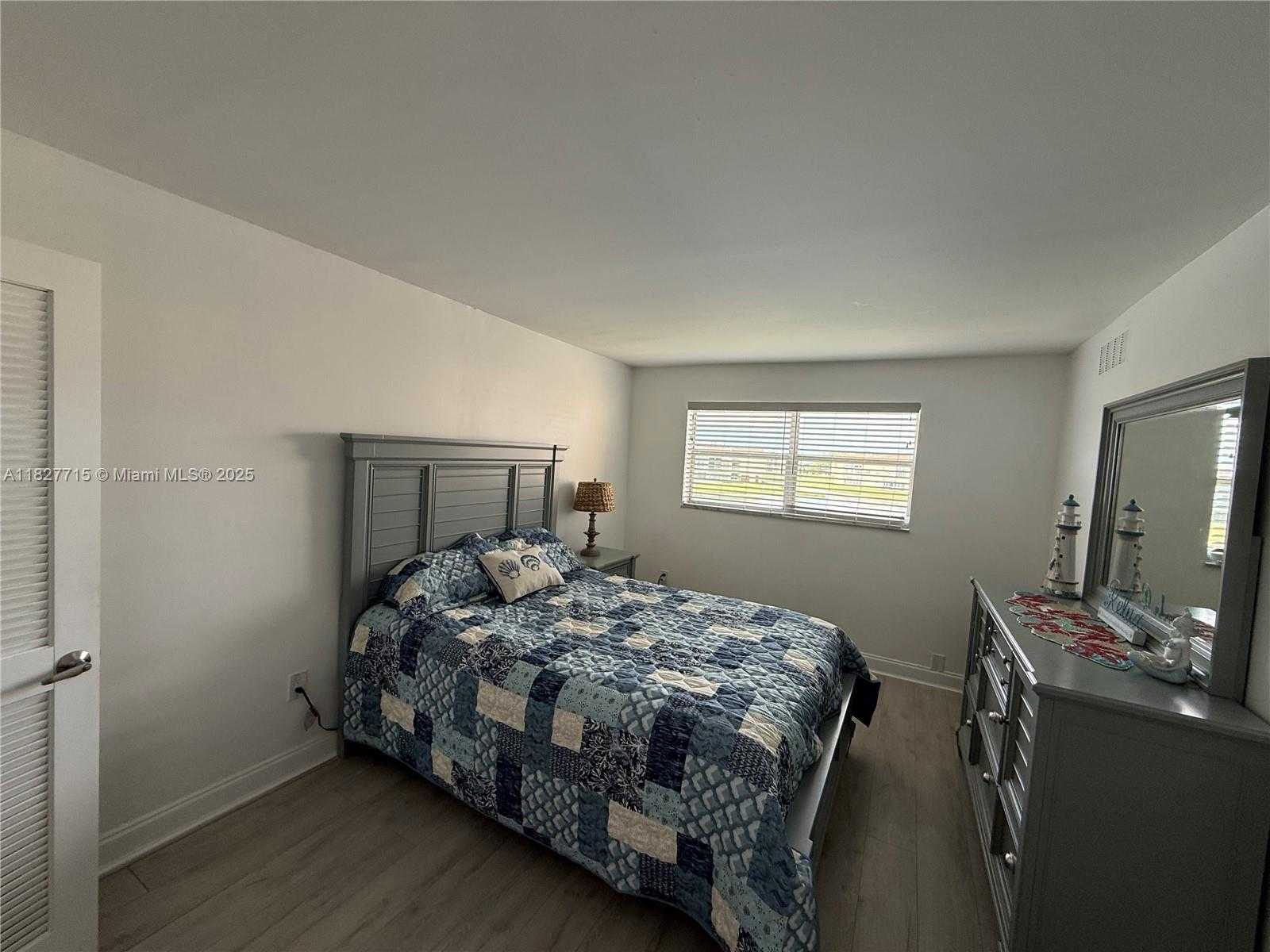 Small Image of 8880 SUNRISE LAKES BLVD #307, Sunrise Number 26