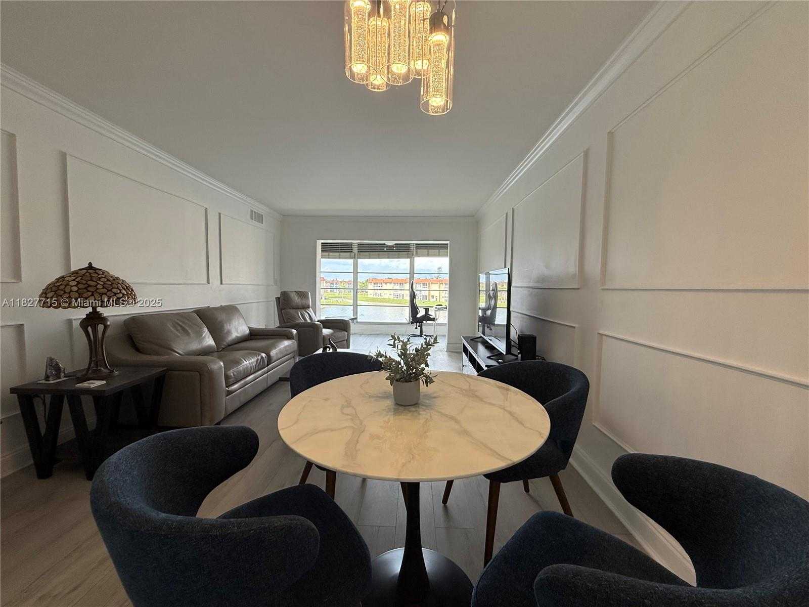 Small Image of 8880 SUNRISE LAKES BLVD #307, Sunrise Number 8