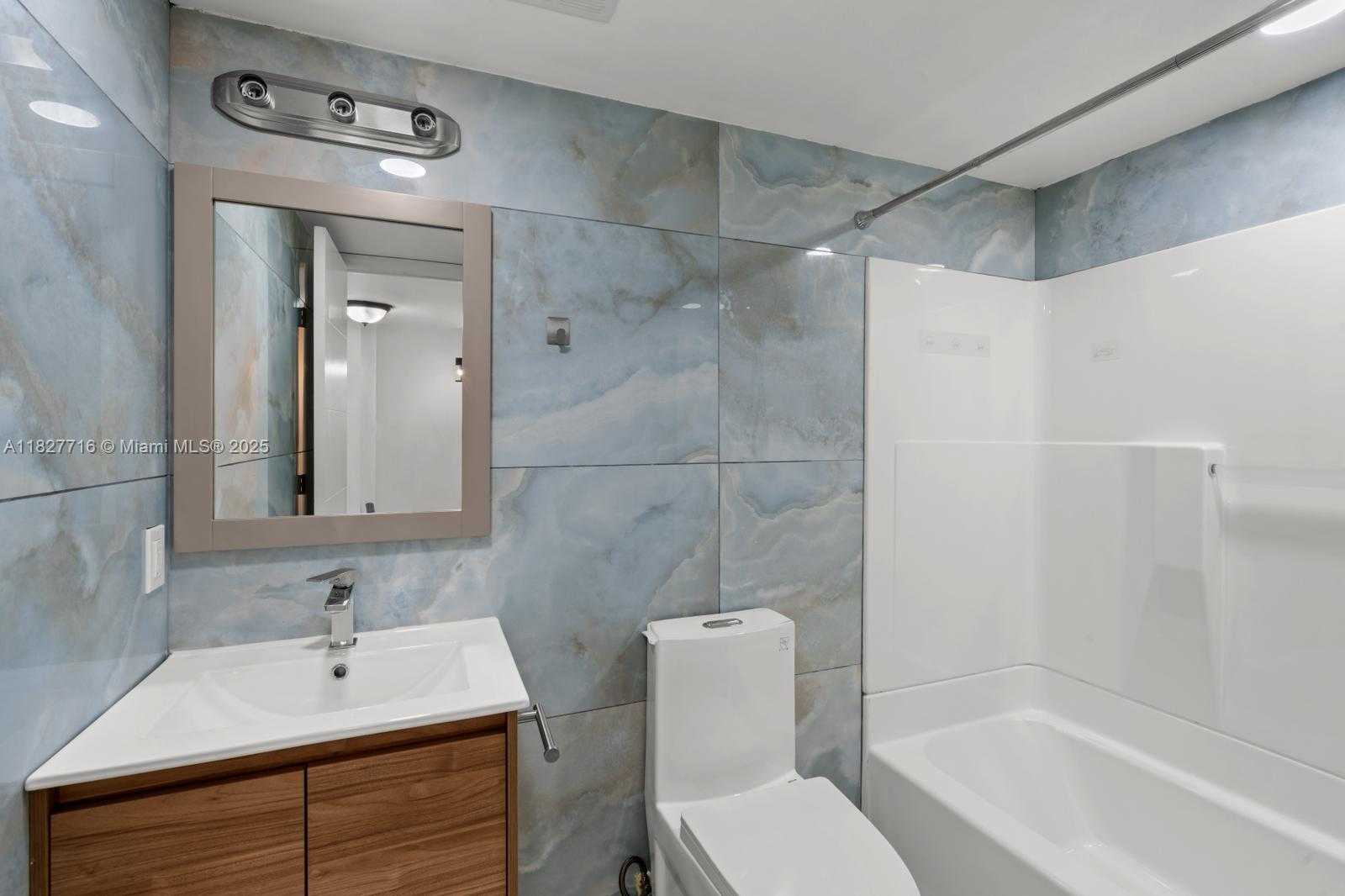 Small Image of 4162 SOUTH WEST 65 AVE #84, Davie Number 8