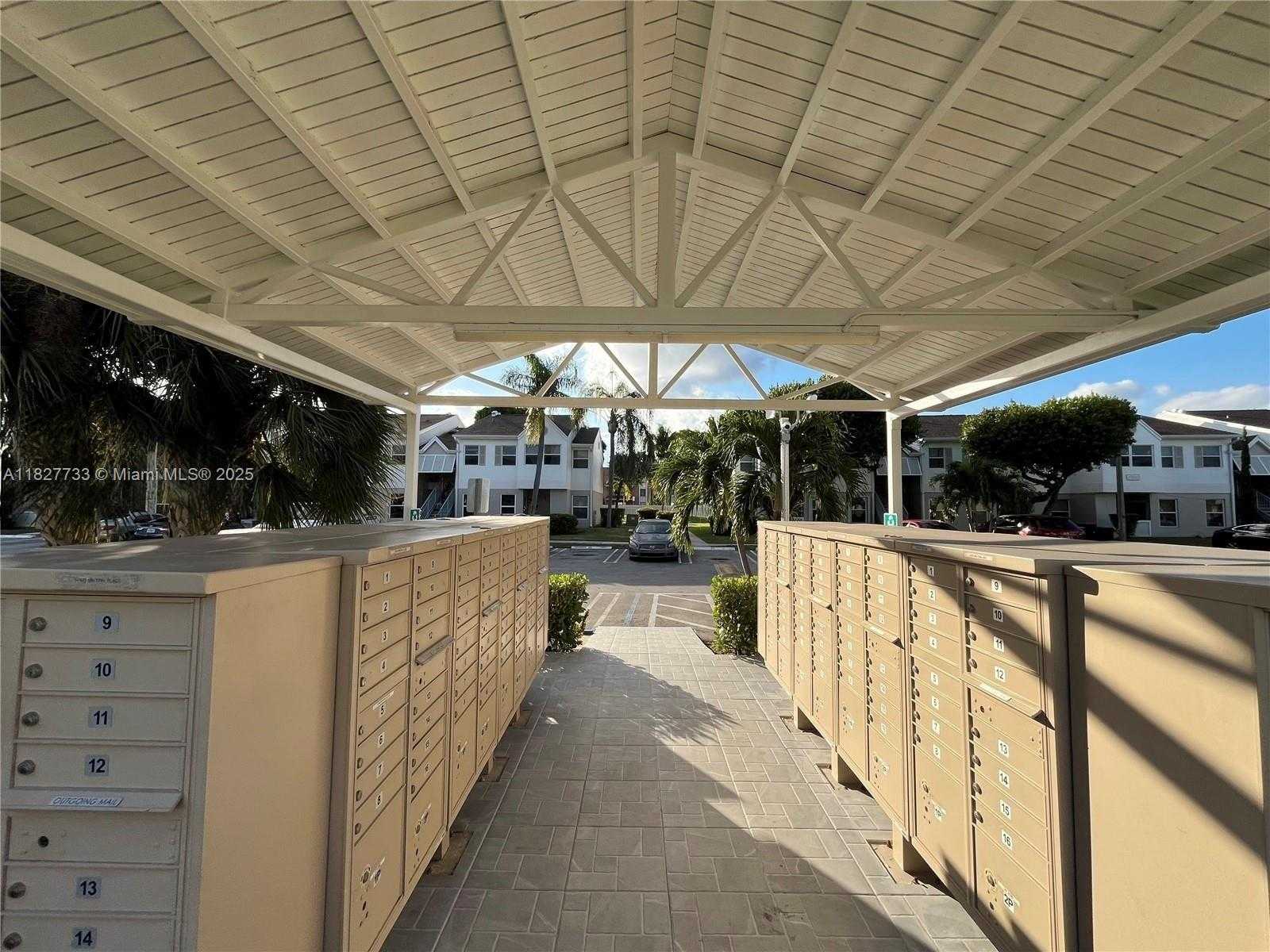 Small Image of 17425 NORTH WEST 67TH PL #F-13, Hialeah Number 25