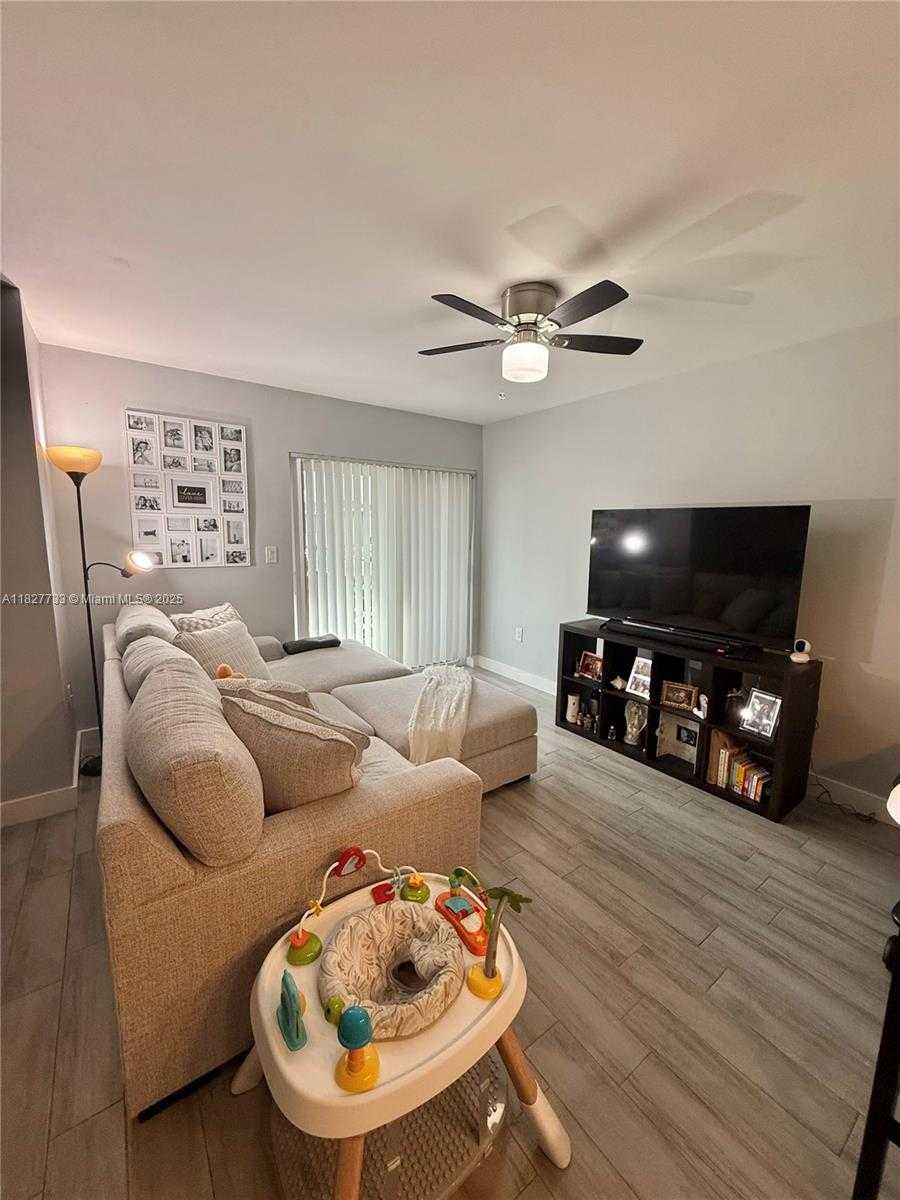 Small Image of 17425 NORTH WEST 67TH PL #F-13, Hialeah Number 3