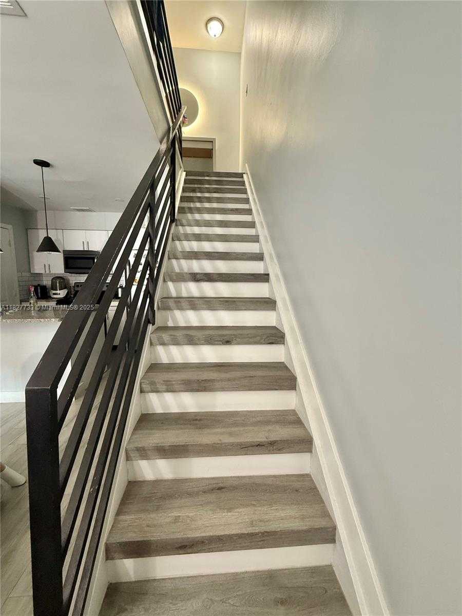 Small Image of 17425 NORTH WEST 67TH PL #F-13, Hialeah Number 5