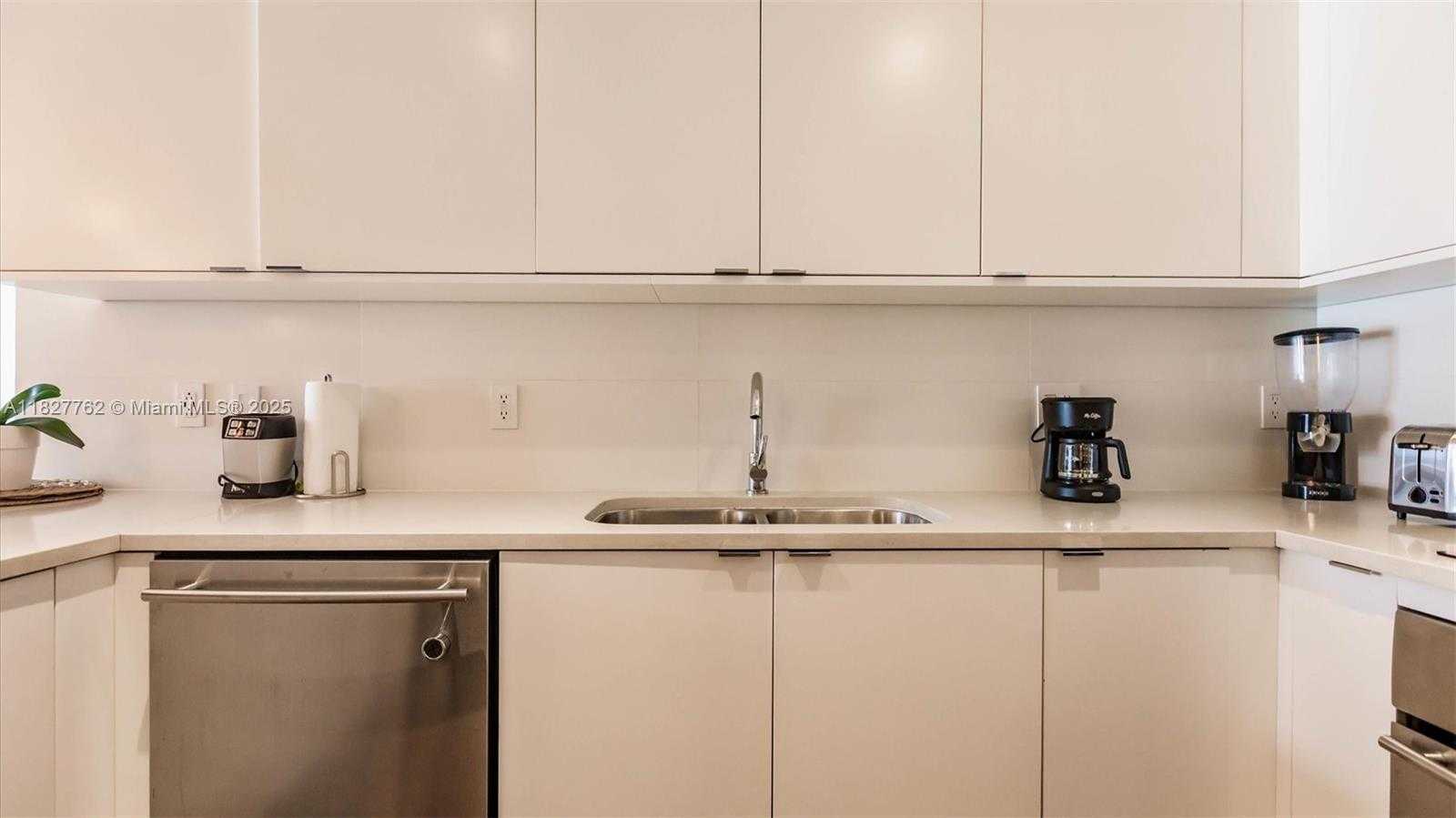 Small Image of 3250 NORTH EAST 1ST AVE #1101, Miami Number 20