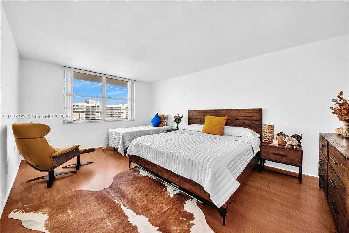 Small Image of 2851 NORTH EAST 183RD ST #2016E, Aventura Number 5