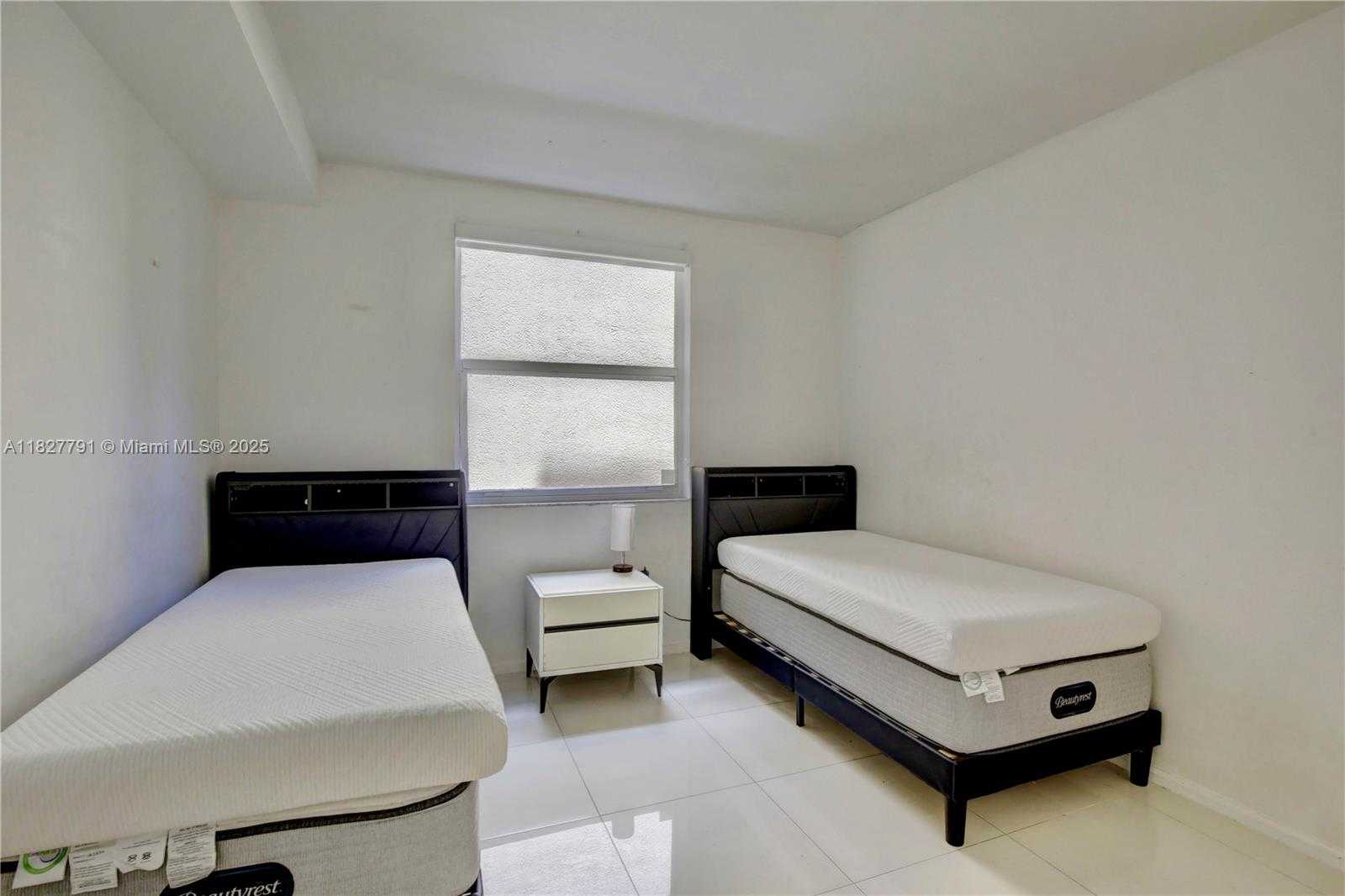 Small Image of 17150 NORTH BAY RD #2320, Sunny Isles Beach Number 10