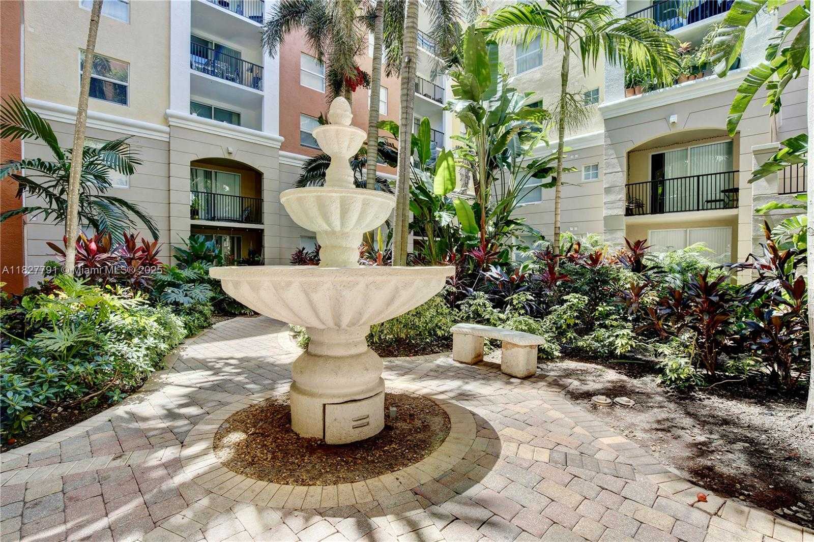 Small Image of 17150 NORTH BAY RD #2320, Sunny Isles Beach Number 21