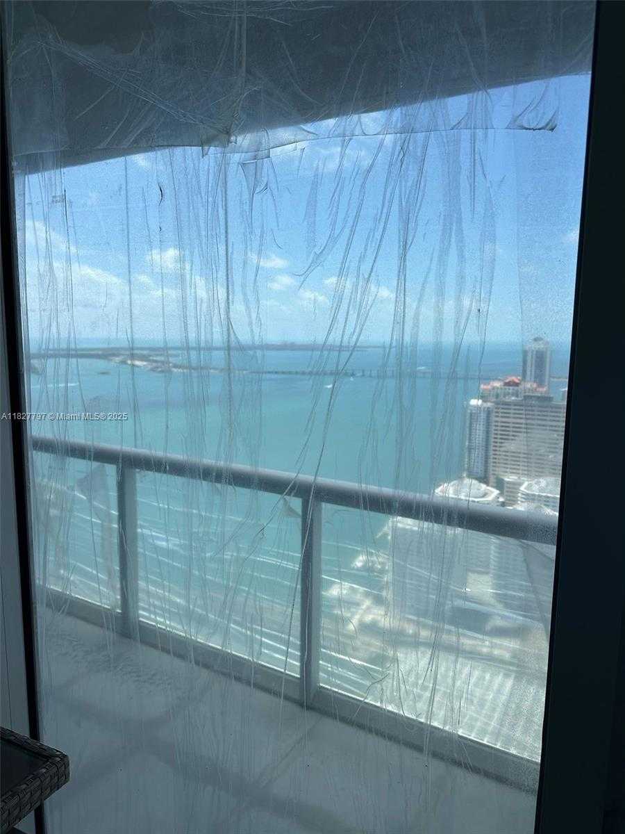 Small Image of 495 BRICKELL AVE #5211, Miami Number 7