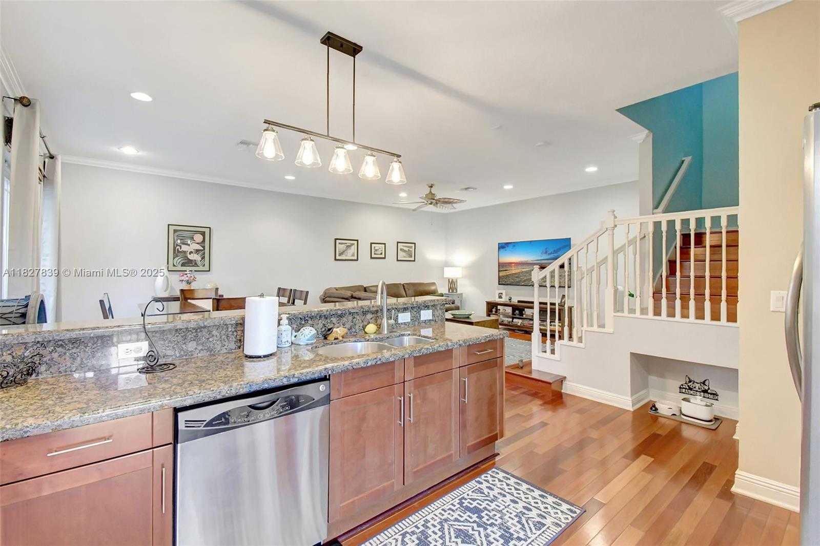 Small Image of 1110 SOUTH EAST 4TH AVE, Fort Lauderdale Number 7