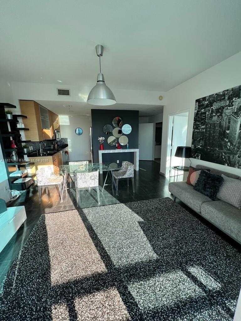 Small Image of 60 SOUTH WEST 13TH ST #3407, Miami Number 13