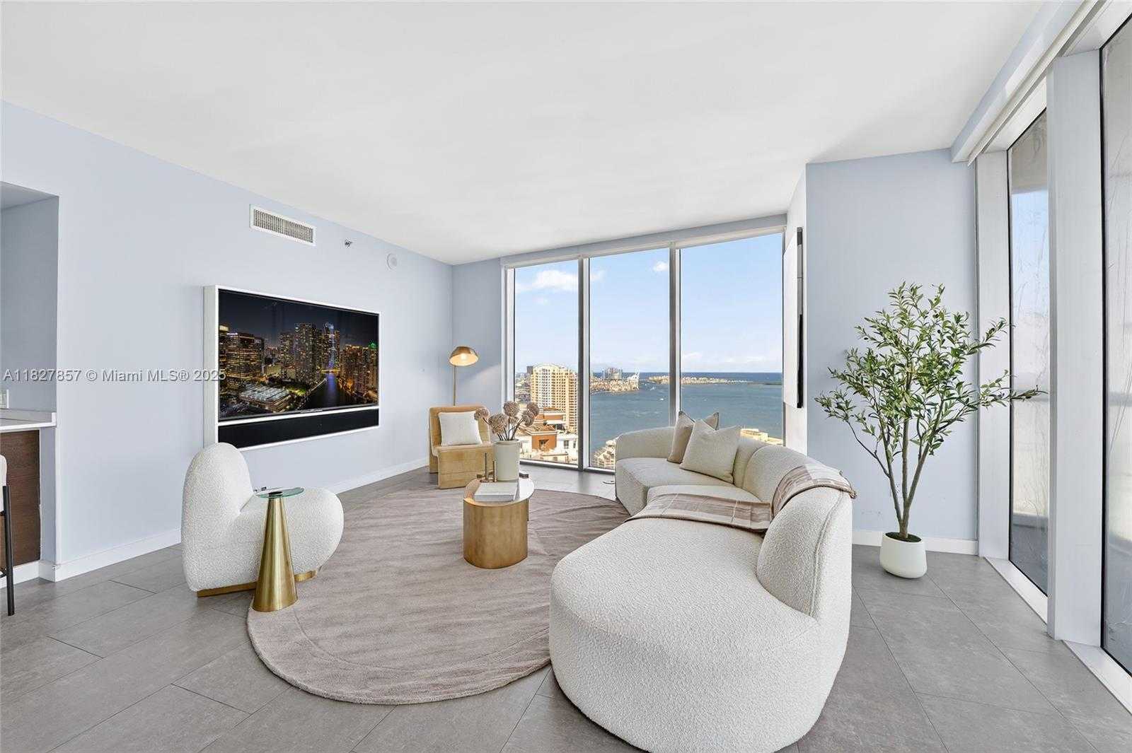 Small Image of 495 BRICKELL AVE #3901, Miami Number 13