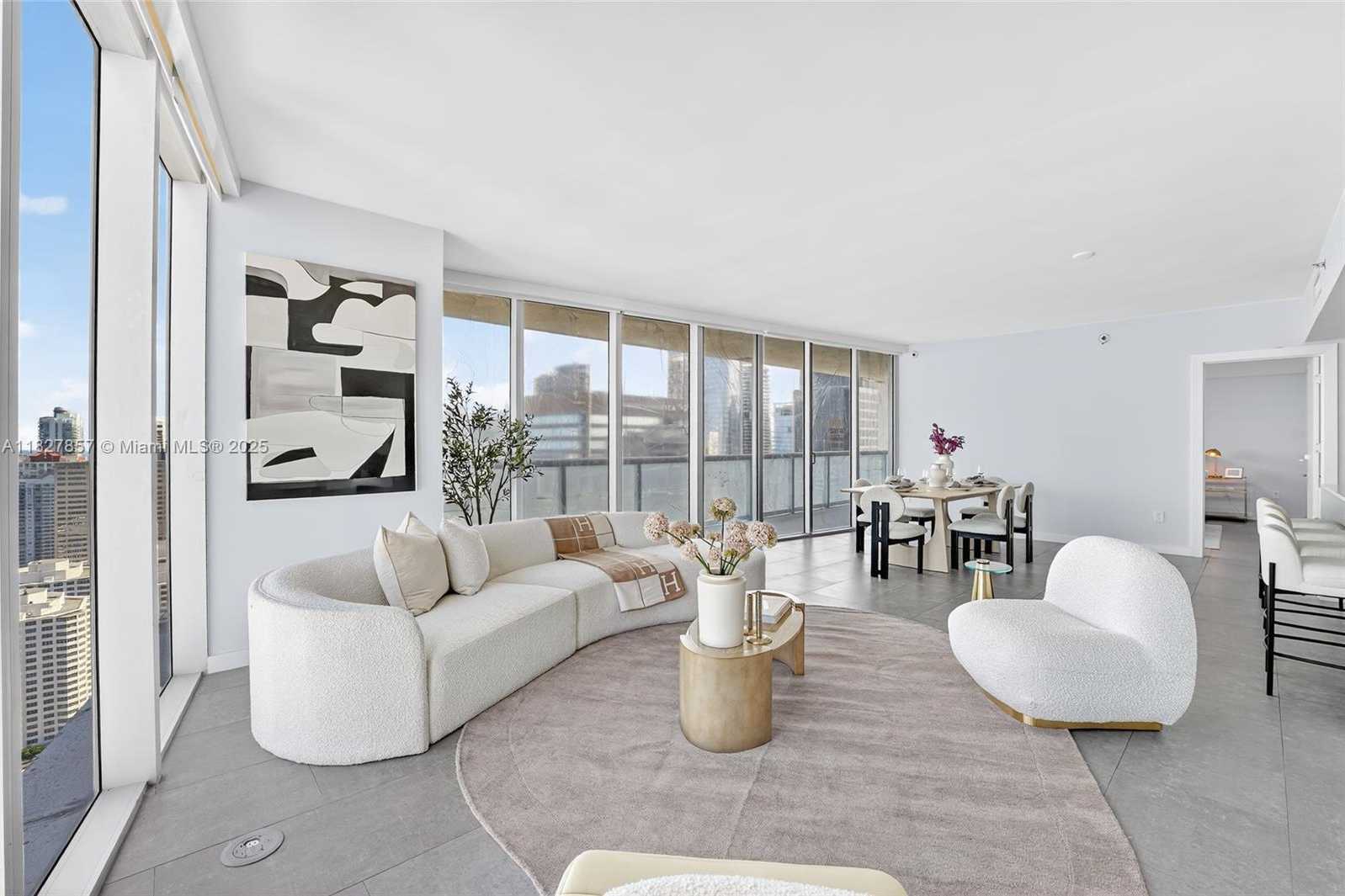 Small Image of 495 BRICKELL AVE #3901, Miami Number 16
