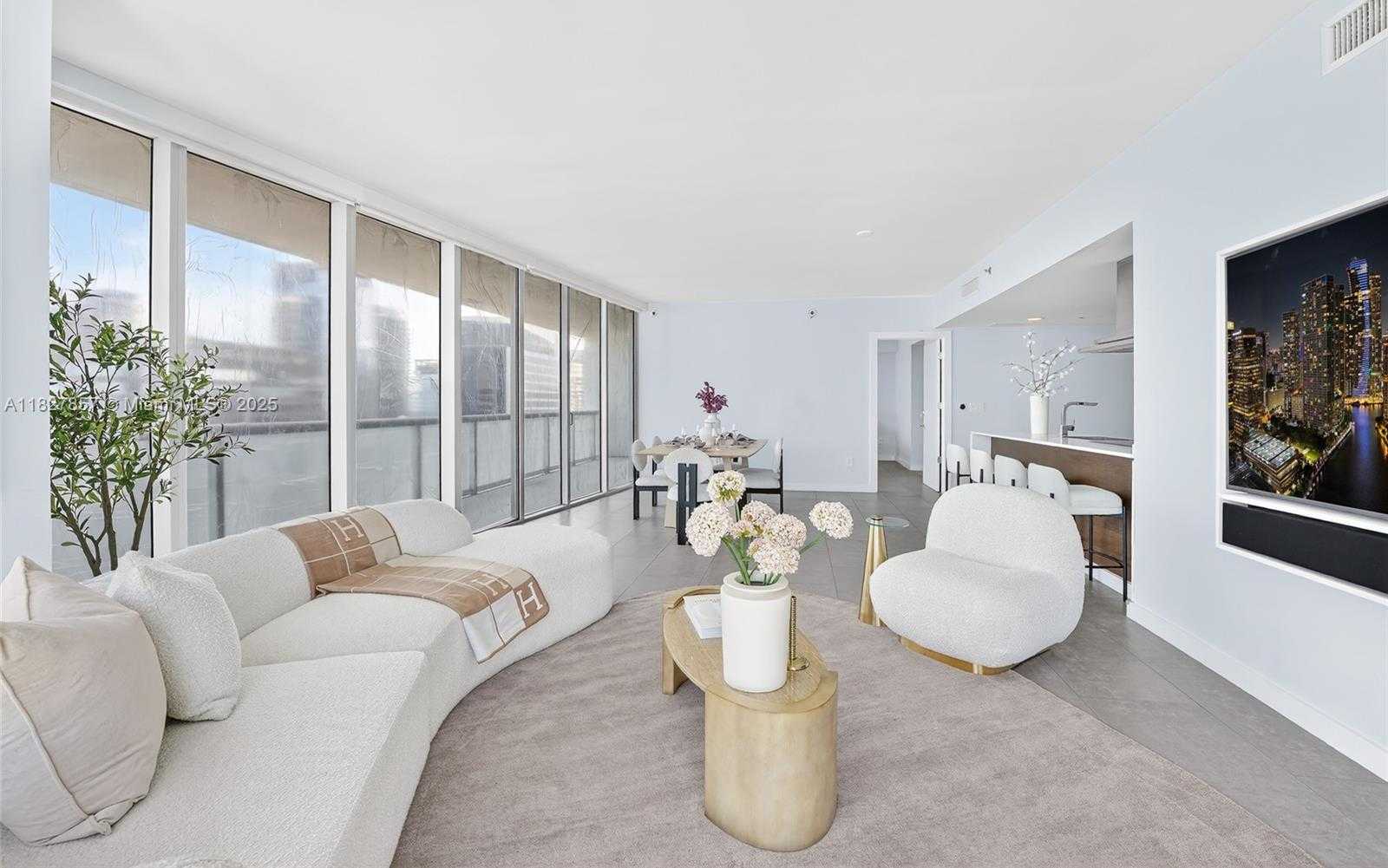 Small Image of 495 BRICKELL AVE #3901, Miami Number 20