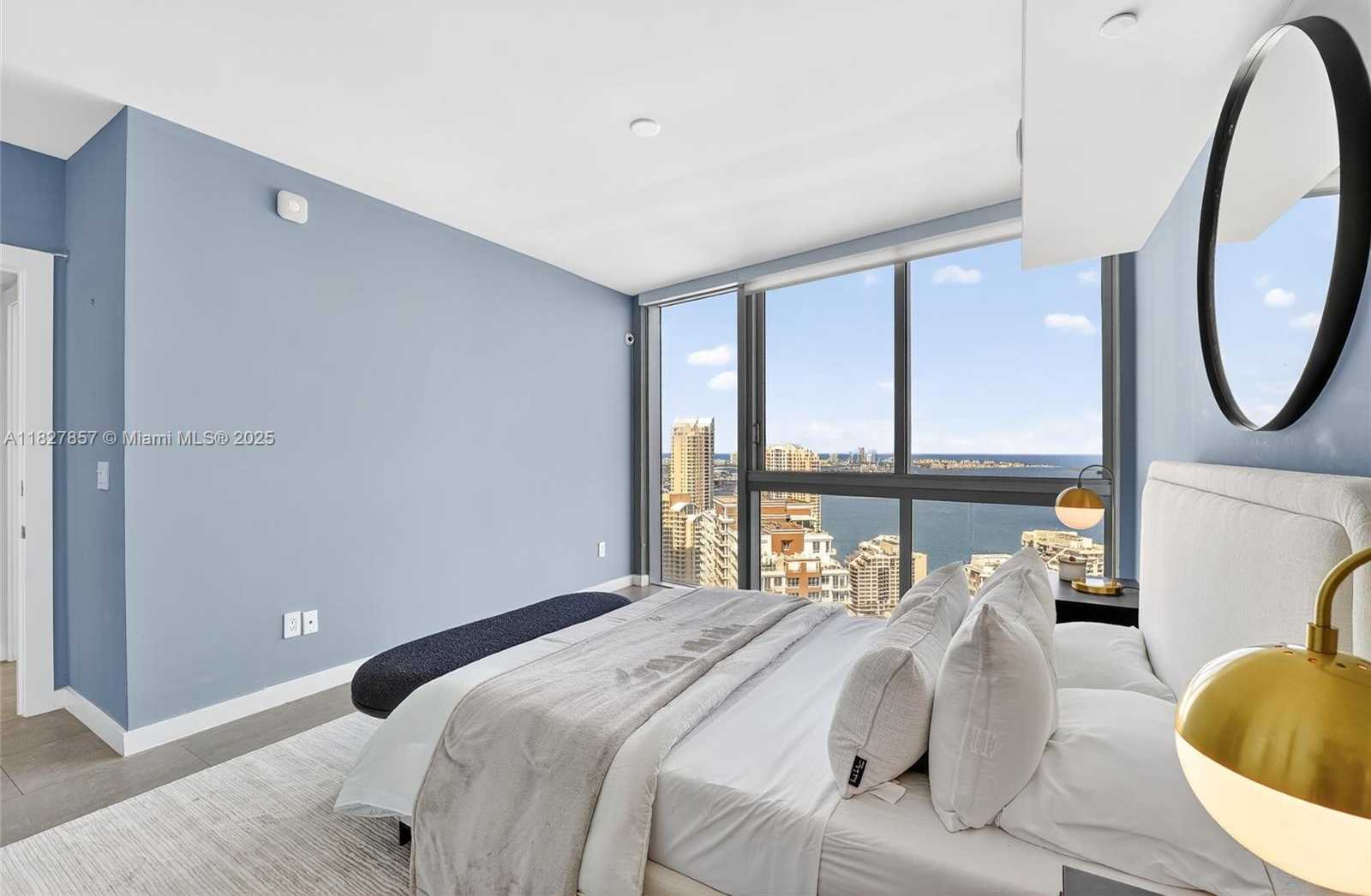 Small Image of 495 BRICKELL AVE #3901, Miami Number 32