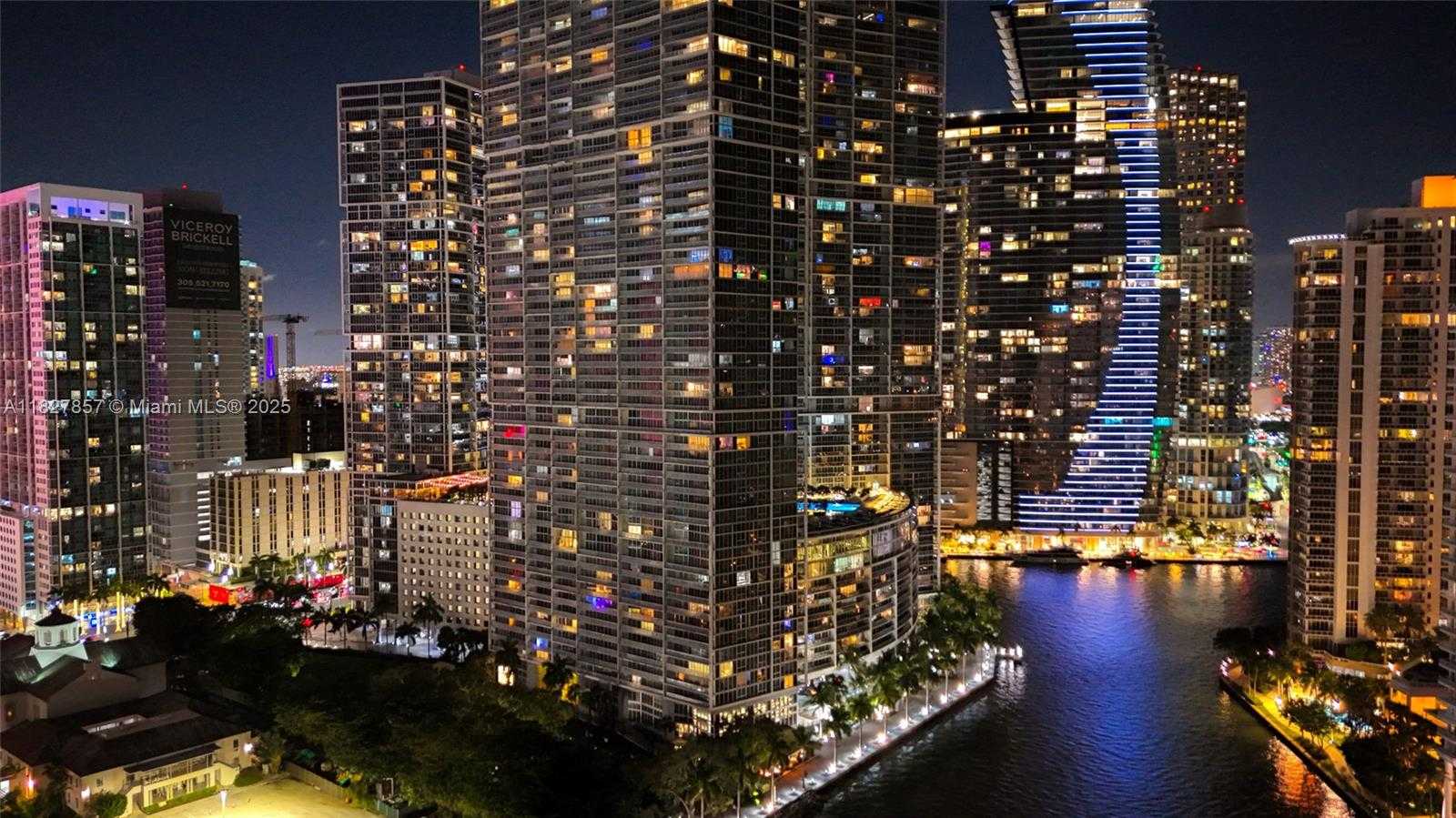 Small Image of 495 BRICKELL AVE #3901, Miami Number 45