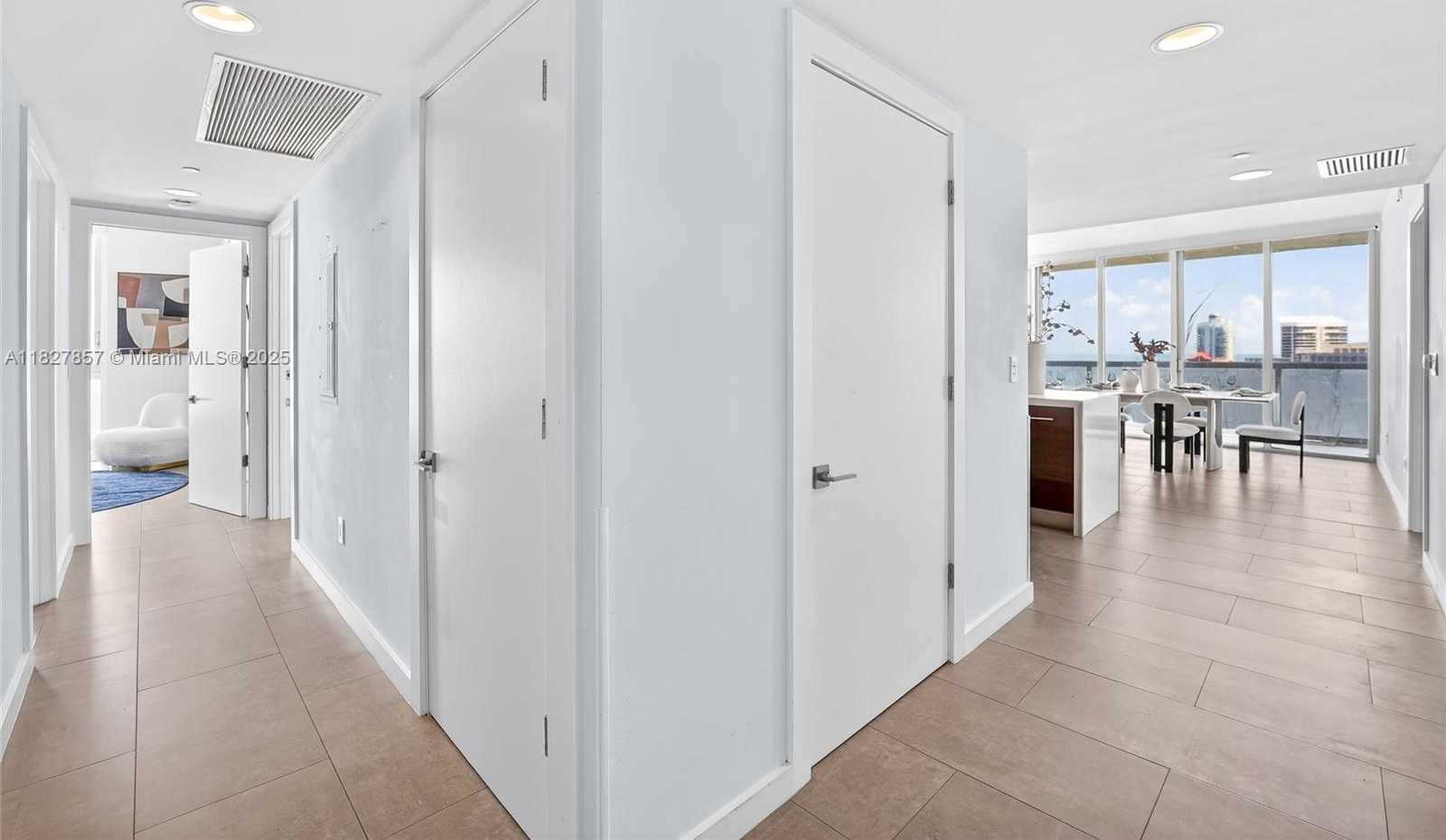 Small Image of 495 BRICKELL AVE #3901, Miami Number 6