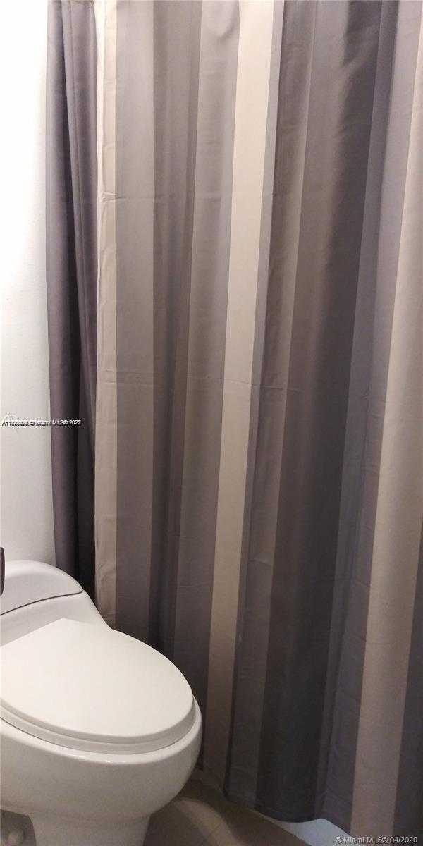 Small Image of 1235 MARIPOSA AVE #8, Coral Gables Number 10