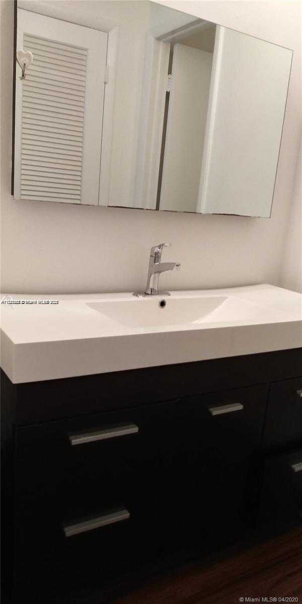 Small Image of 1235 MARIPOSA AVE #8, Coral Gables Number 12