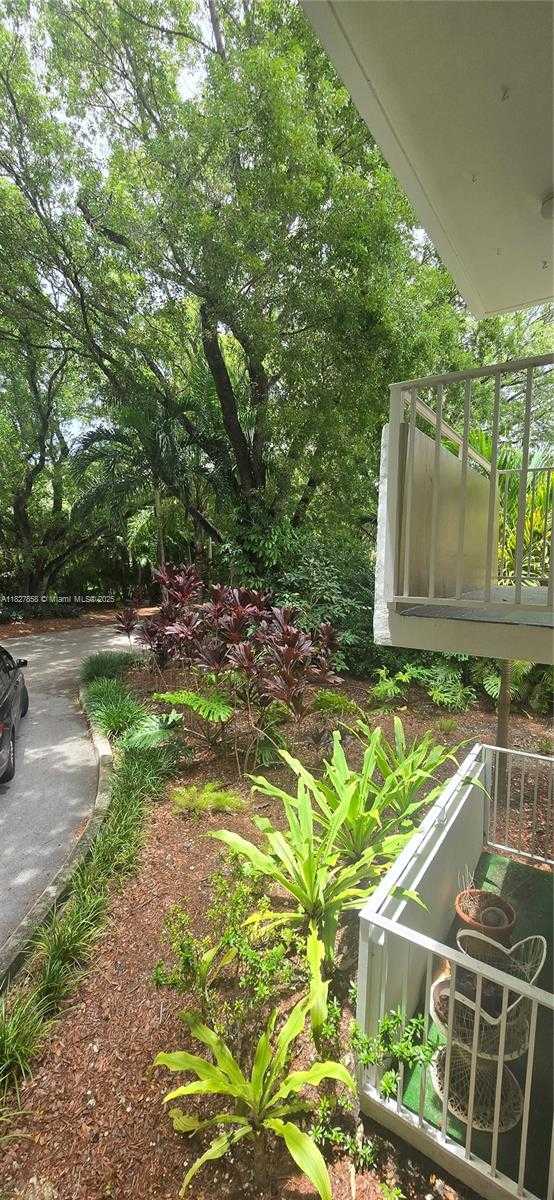 Small Image of 1235 MARIPOSA AVE #8, Coral Gables Number 23