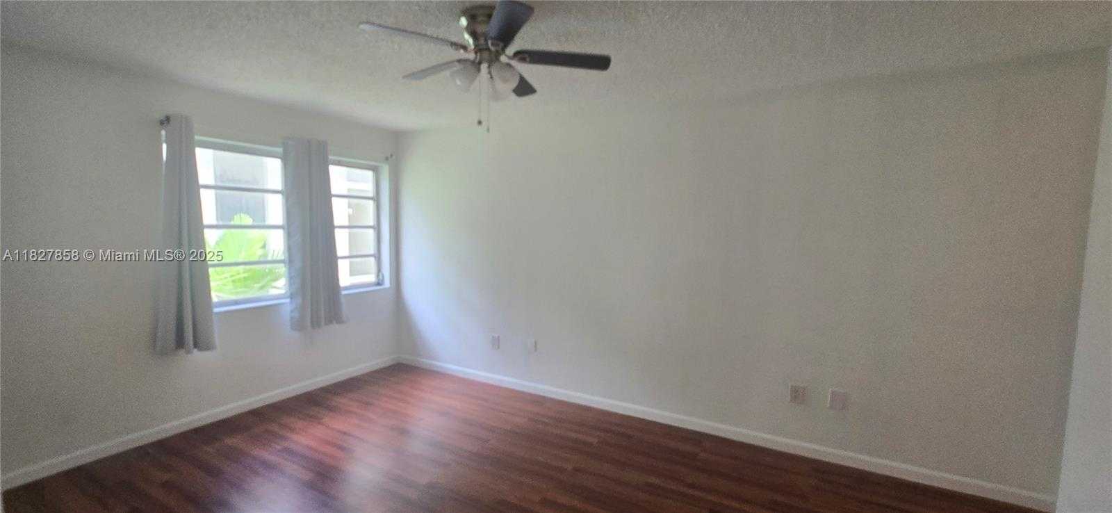 Small Image of 1235 MARIPOSA AVE #8, Coral Gables Number 34
