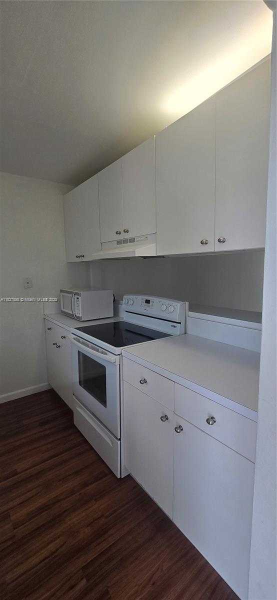 Small Image of 1235 MARIPOSA AVE #8, Coral Gables Number 40