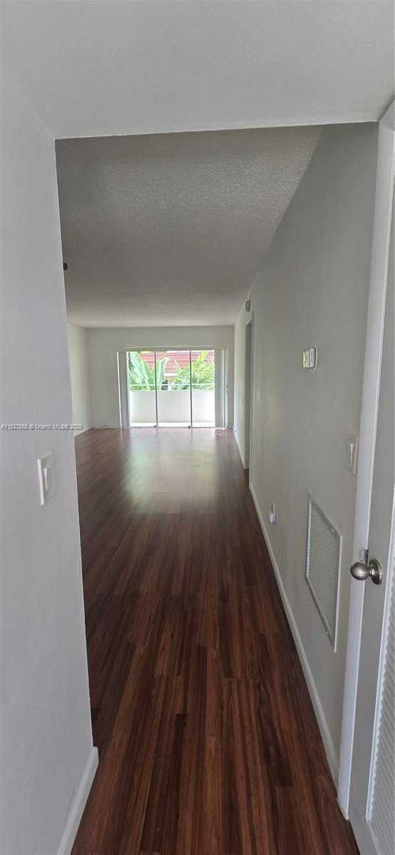 Small Image of 1235 MARIPOSA AVE #8, Coral Gables Number 41