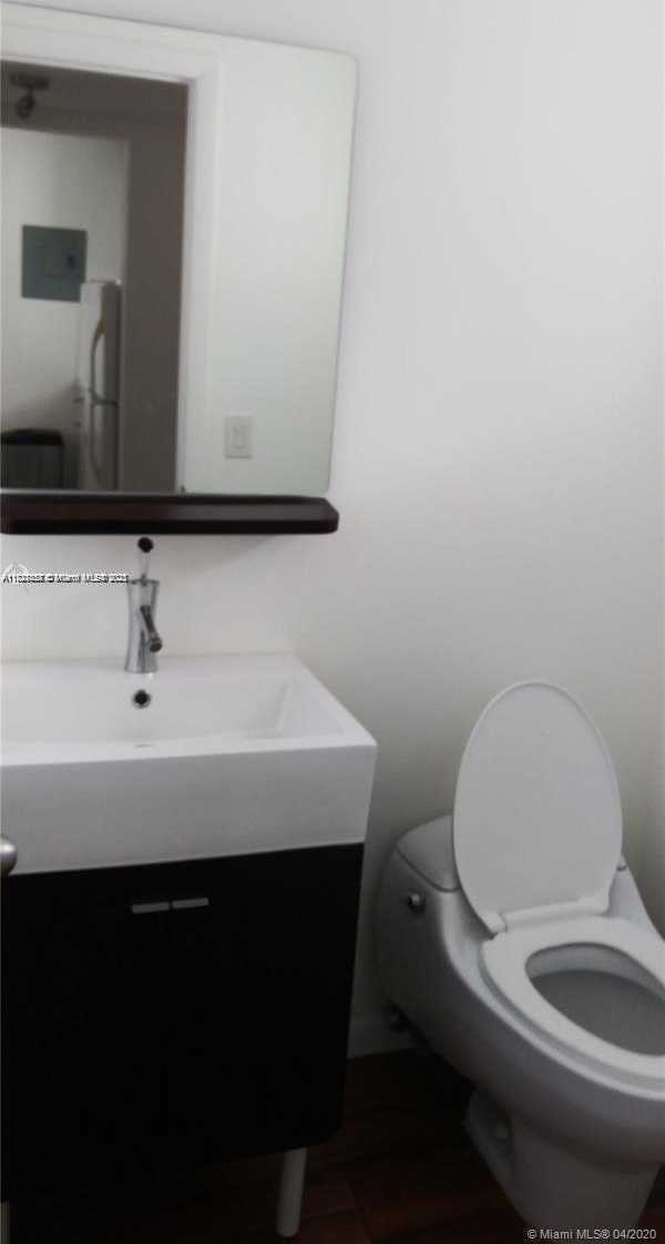 Small Image of 1235 MARIPOSA AVE #8, Coral Gables Number 6
