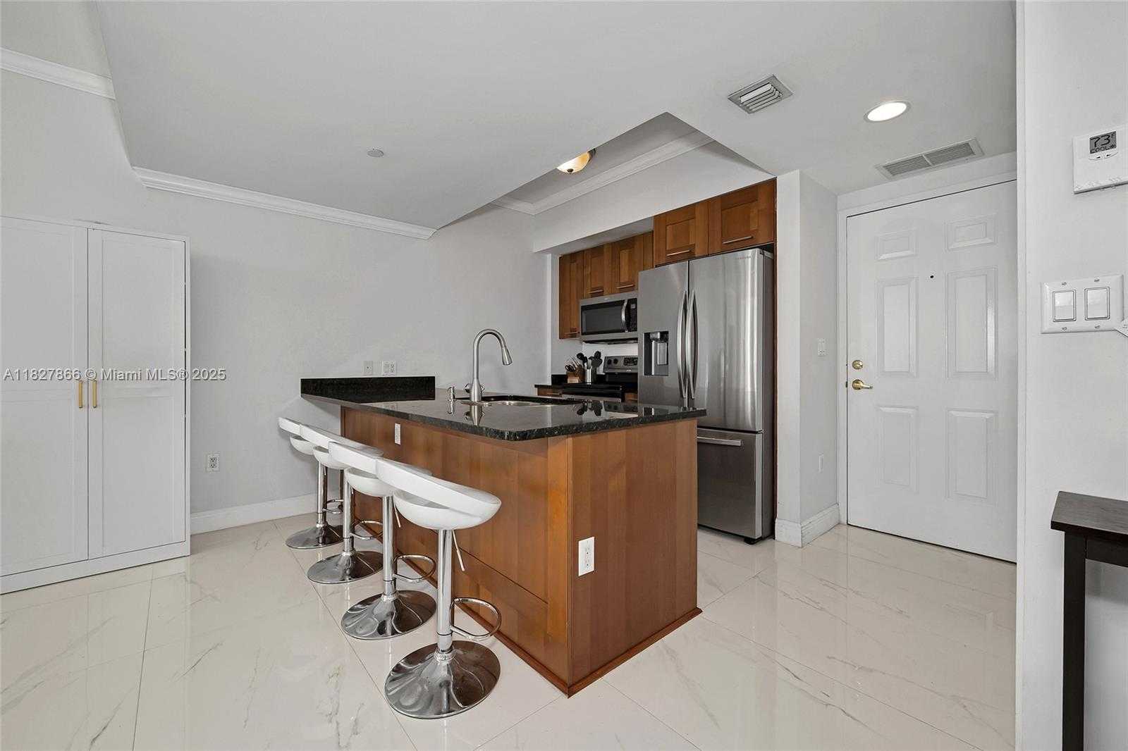 Small Image of 4100 SALZEDO ST #515, Coral Gables Number 11