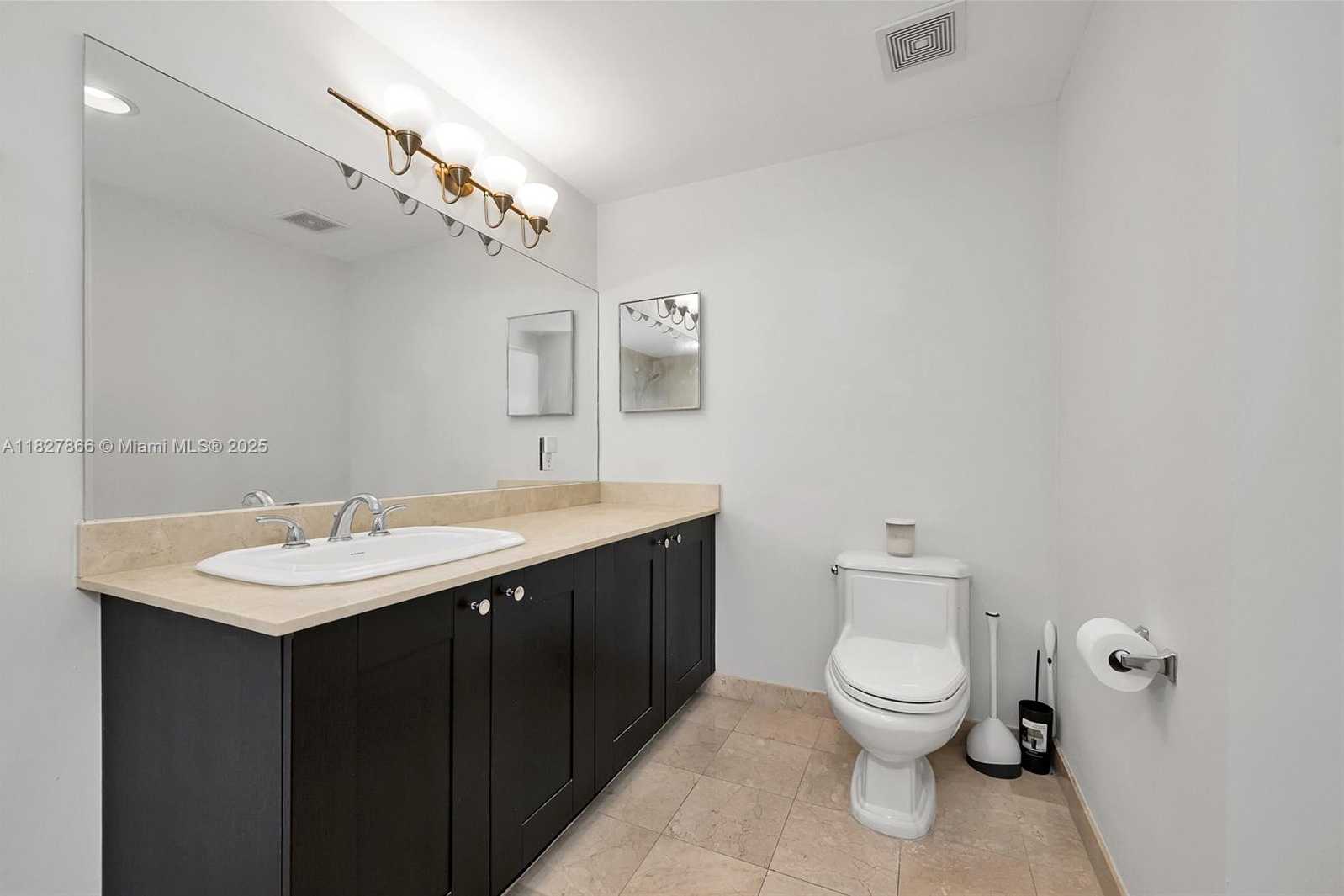 Small Image of 4100 SALZEDO ST #515, Coral Gables Number 16