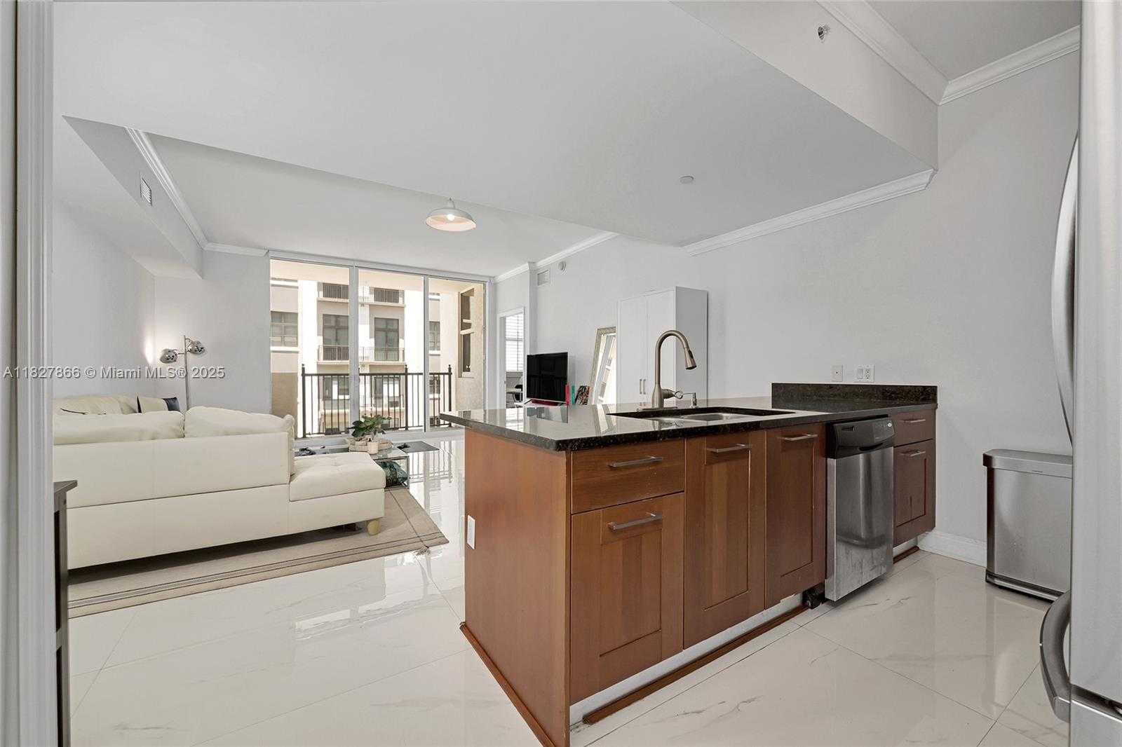 Small Image of 4100 SALZEDO ST #515, Coral Gables Number 2