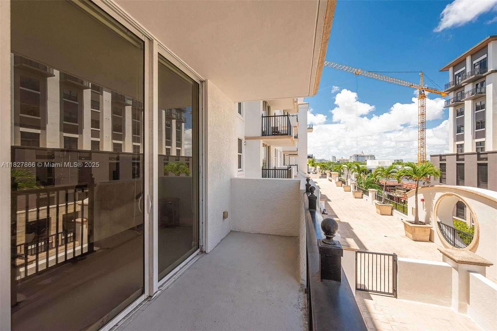 Small Image of 4100 SALZEDO ST #515, Coral Gables Number 25