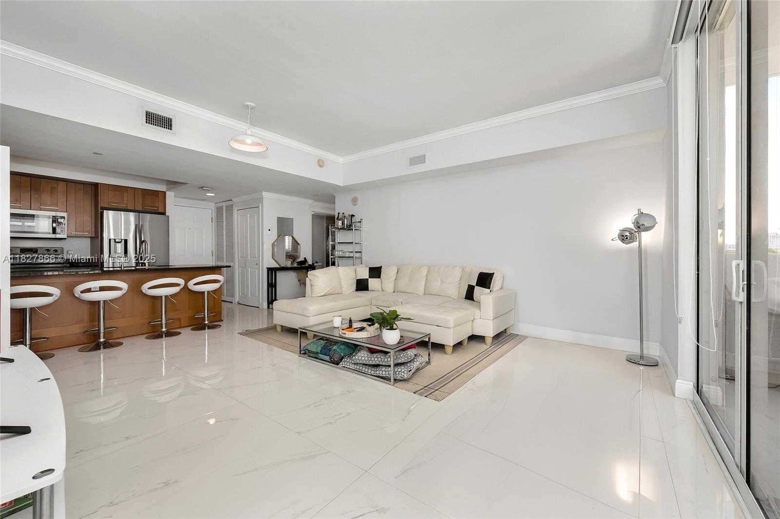 Small Image of 4100 SALZEDO ST #515, Coral Gables Number 4
