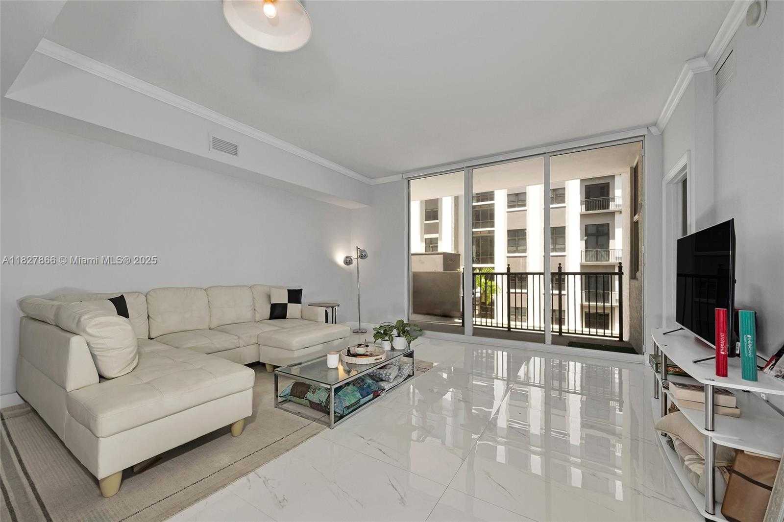 Small Image of 4100 SALZEDO ST #515, Coral Gables Number 5