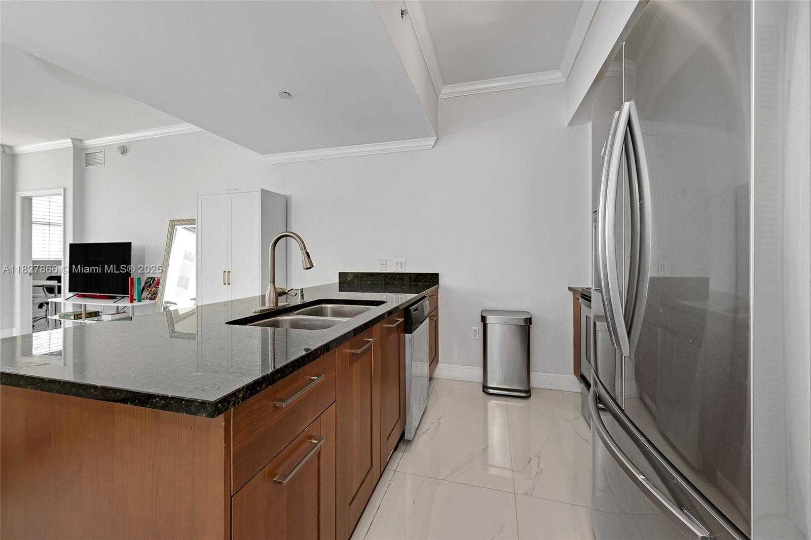Small Image of 4100 SALZEDO ST #515, Coral Gables Number 9