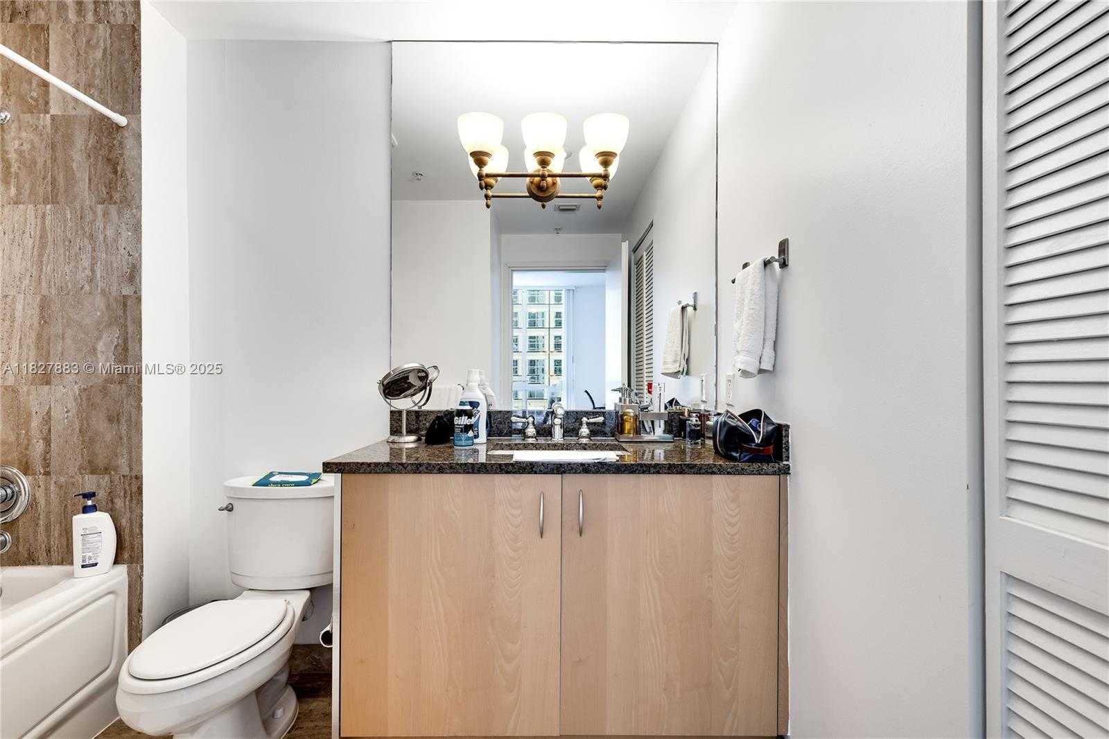 Small Image of 300 SOUTH BISCAYNE BLVD #T-1403, Miami Number 15