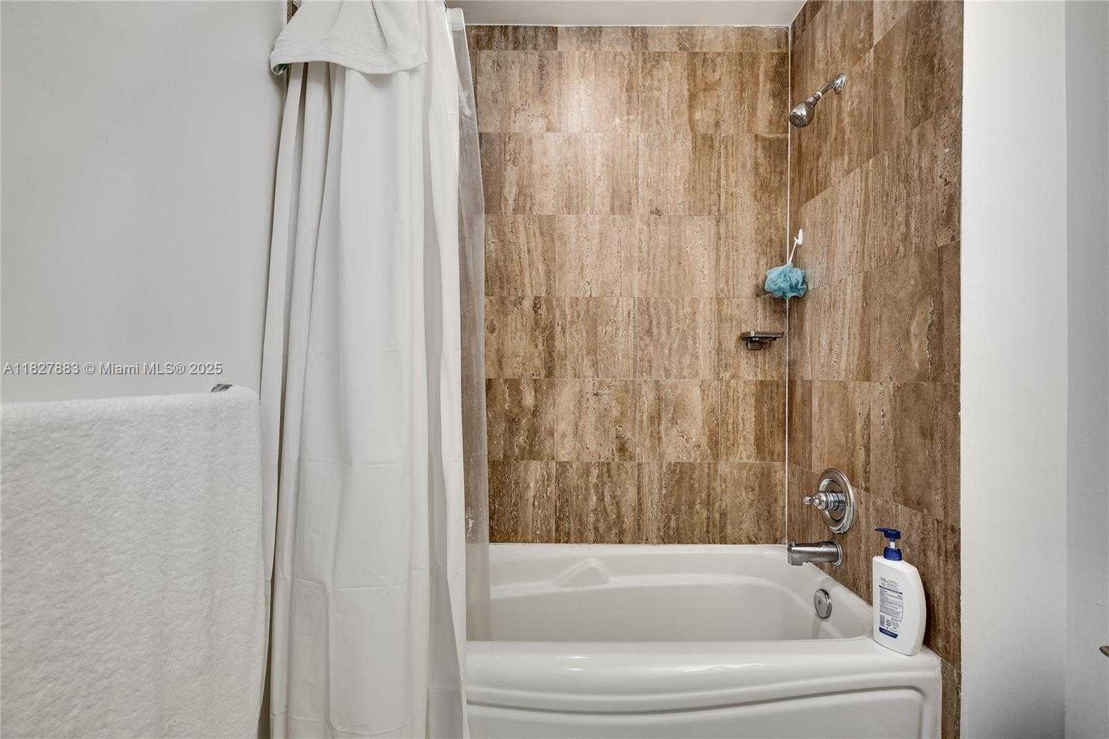 Small Image of 300 SOUTH BISCAYNE BLVD #T-1403, Miami Number 16