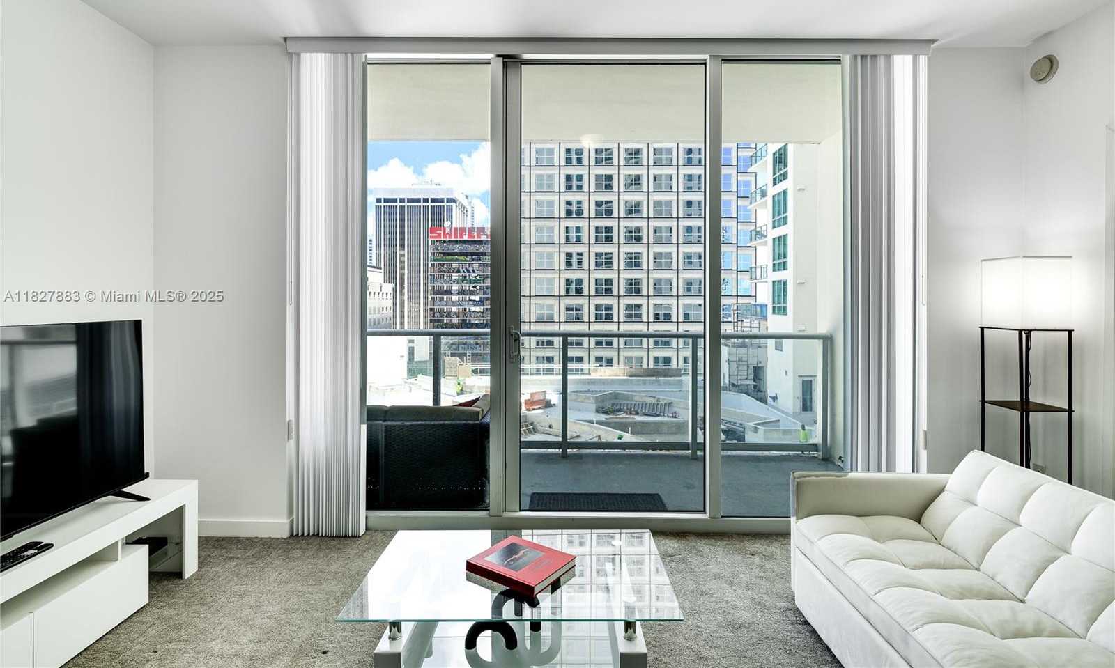 Small Image of 300 SOUTH BISCAYNE BLVD #T-1403, Miami Number 9