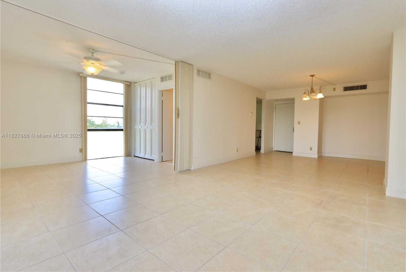 Small Image of 3475 NORTH COUNTRY CLUB DRIVE #501, Aventura Number 10