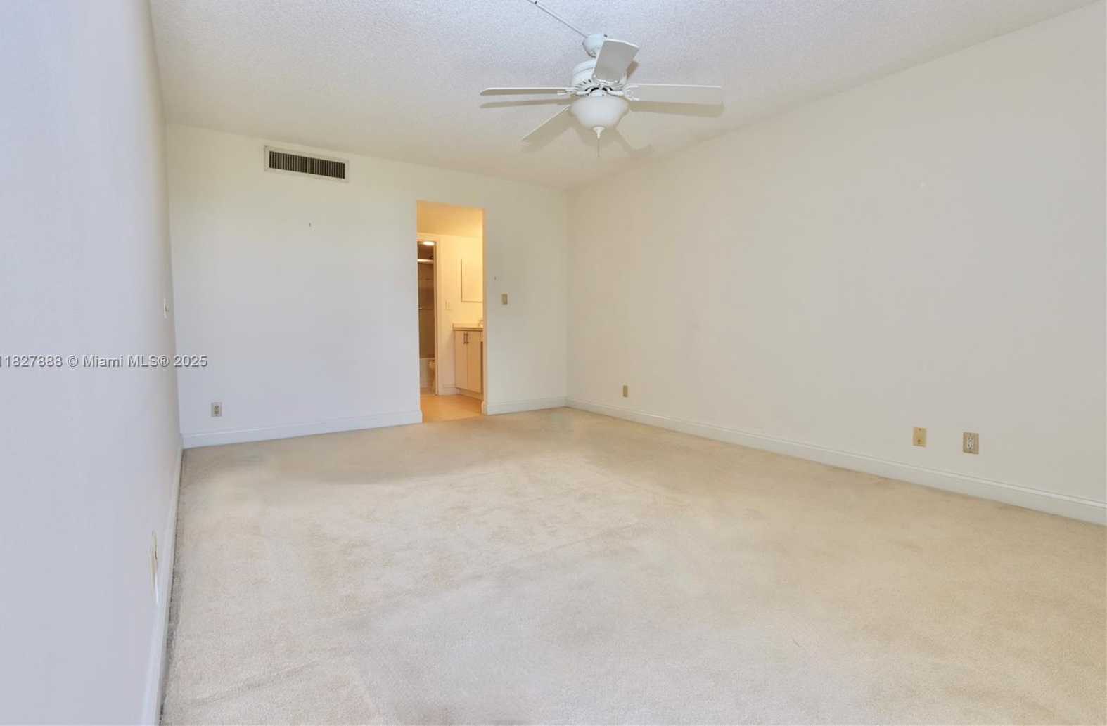 Small Image of 3475 NORTH COUNTRY CLUB DRIVE #501, Aventura Number 21
