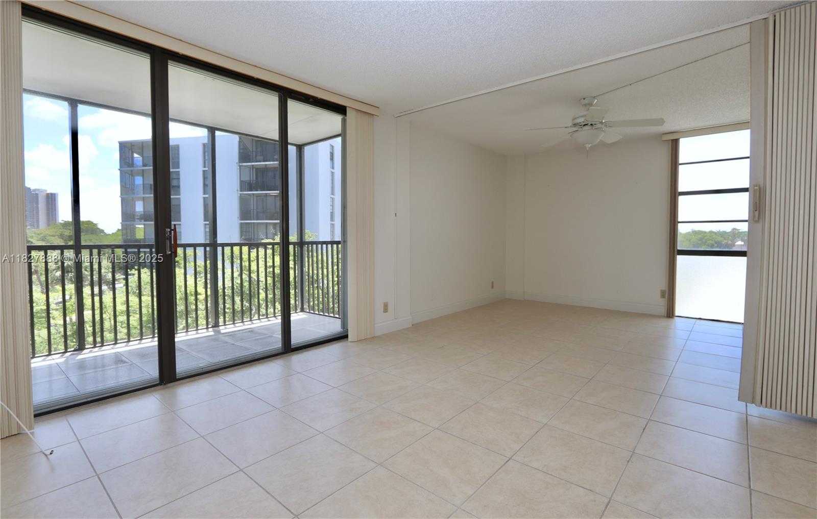 Small Image of 3475 NORTH COUNTRY CLUB DRIVE #501, Aventura Number 5