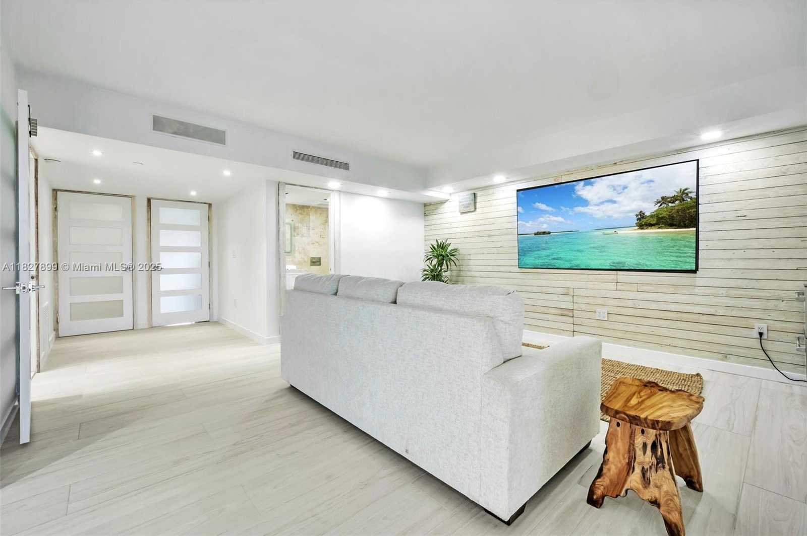 Small Image of 2443 FISHER ISLAND DR #5403, Miami Beach Number 37