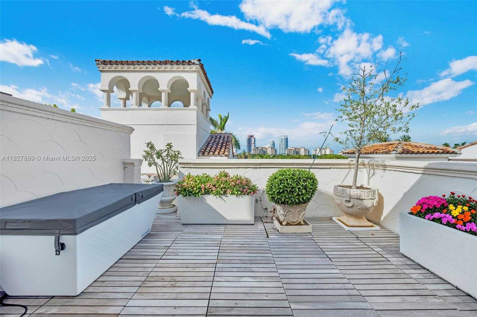 Small Image of 2443 FISHER ISLAND DR #5403, Miami Beach Number 46
