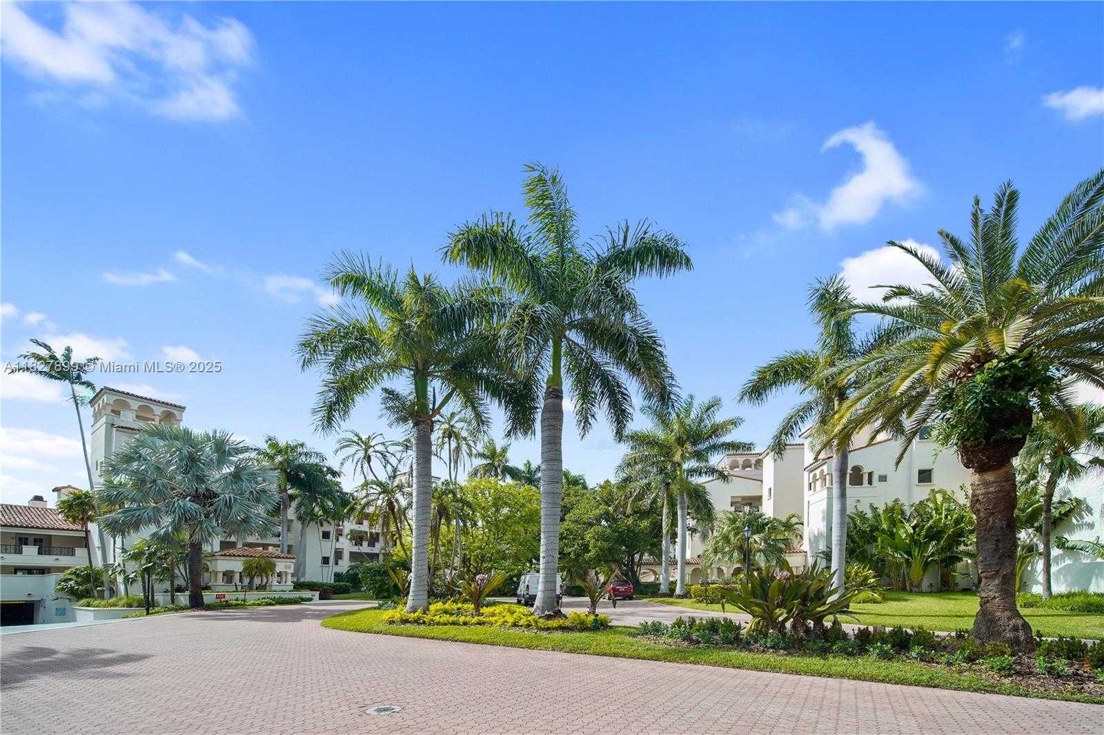 Small Image of 2443 FISHER ISLAND DR #5403, Miami Beach Number 7