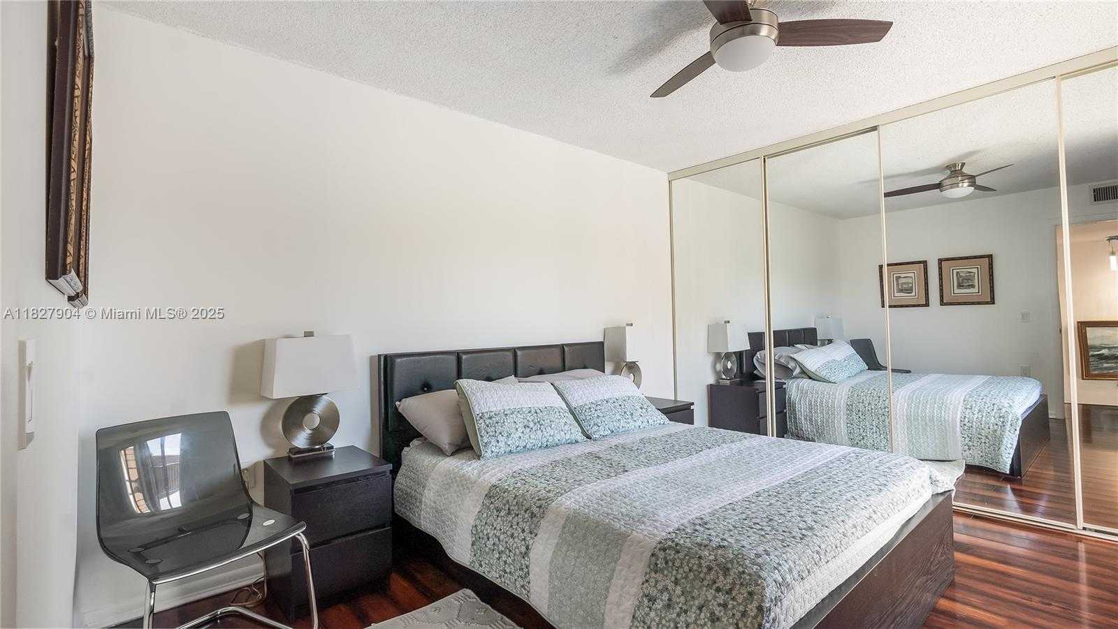 Small Image of 9109 SOUTH WEST 20TH ST, Davie Number 16