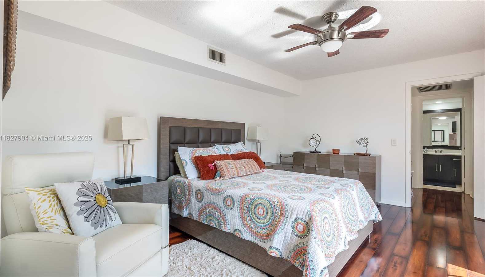 Small Image of 9109 SOUTH WEST 20TH ST, Davie Number 23