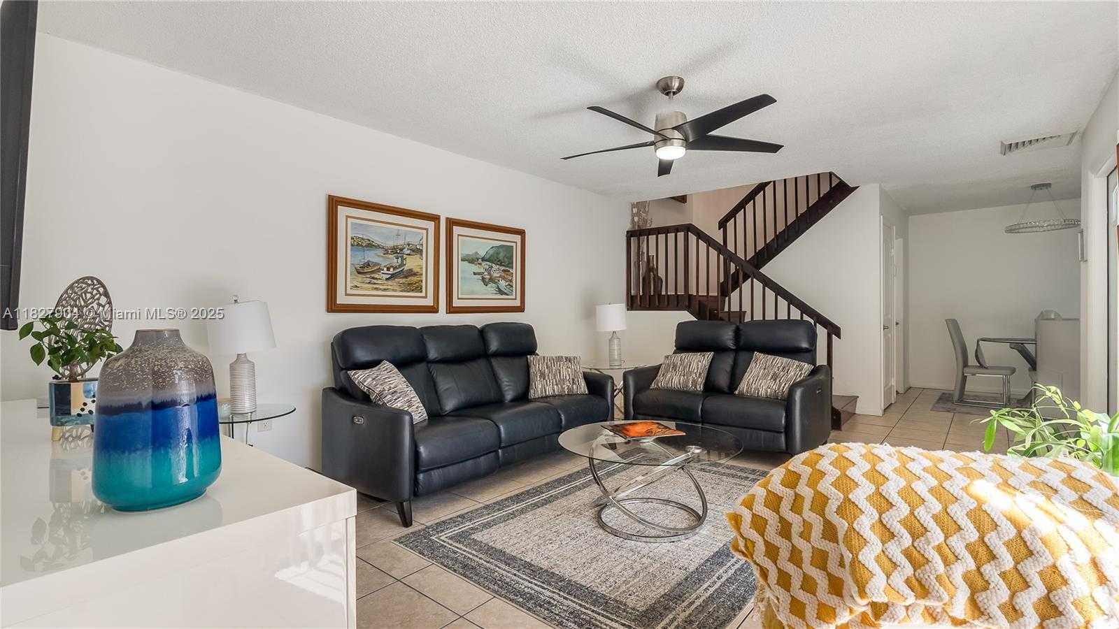 Small Image of 9109 SOUTH WEST 20TH ST, Davie Number 4
