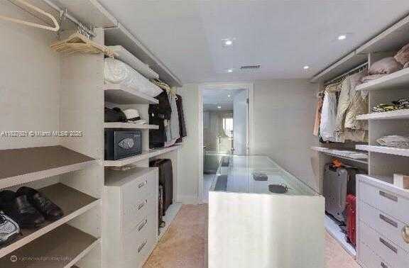 Small Image of 6620 INDIAN CREEK DR #508, Miami Beach Number 9