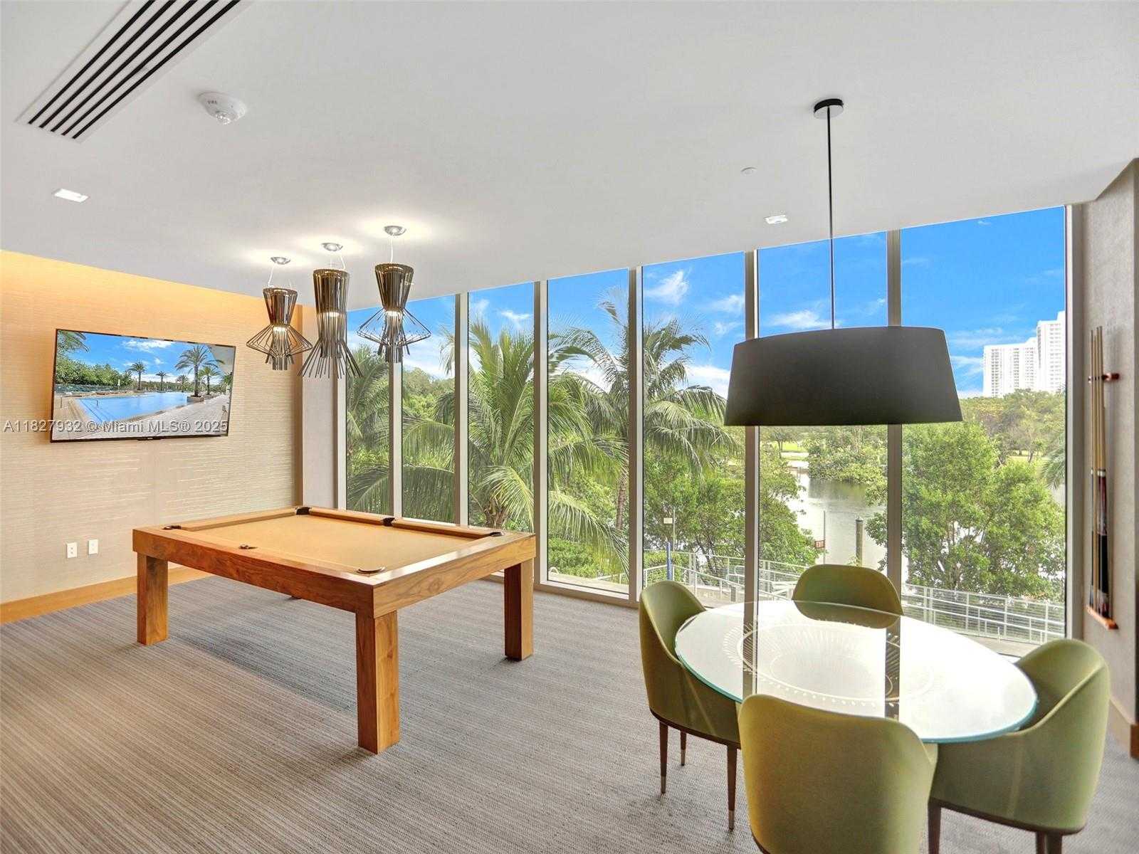 Small Image of 16385 BISCAYNE BLVD #403, North Miami Beach Number 13