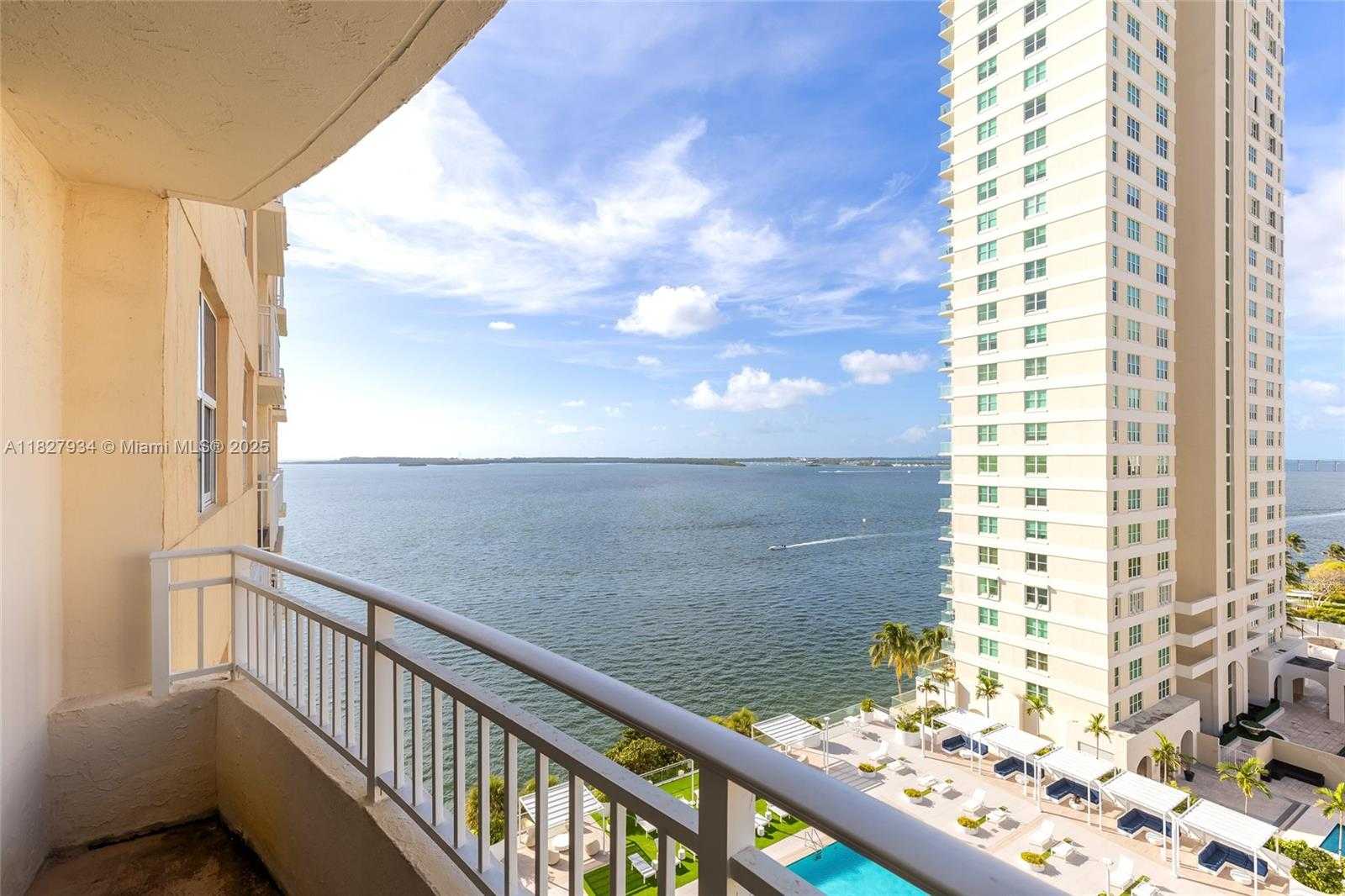 Small Image of 770 CLAUGHTON ISLAND DR #1210, Miami Number 11